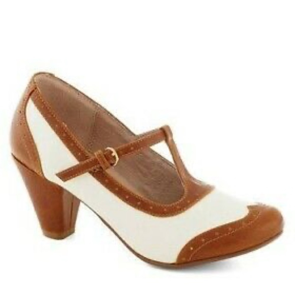 Chelsea Crew “Molly” heels, size 39.